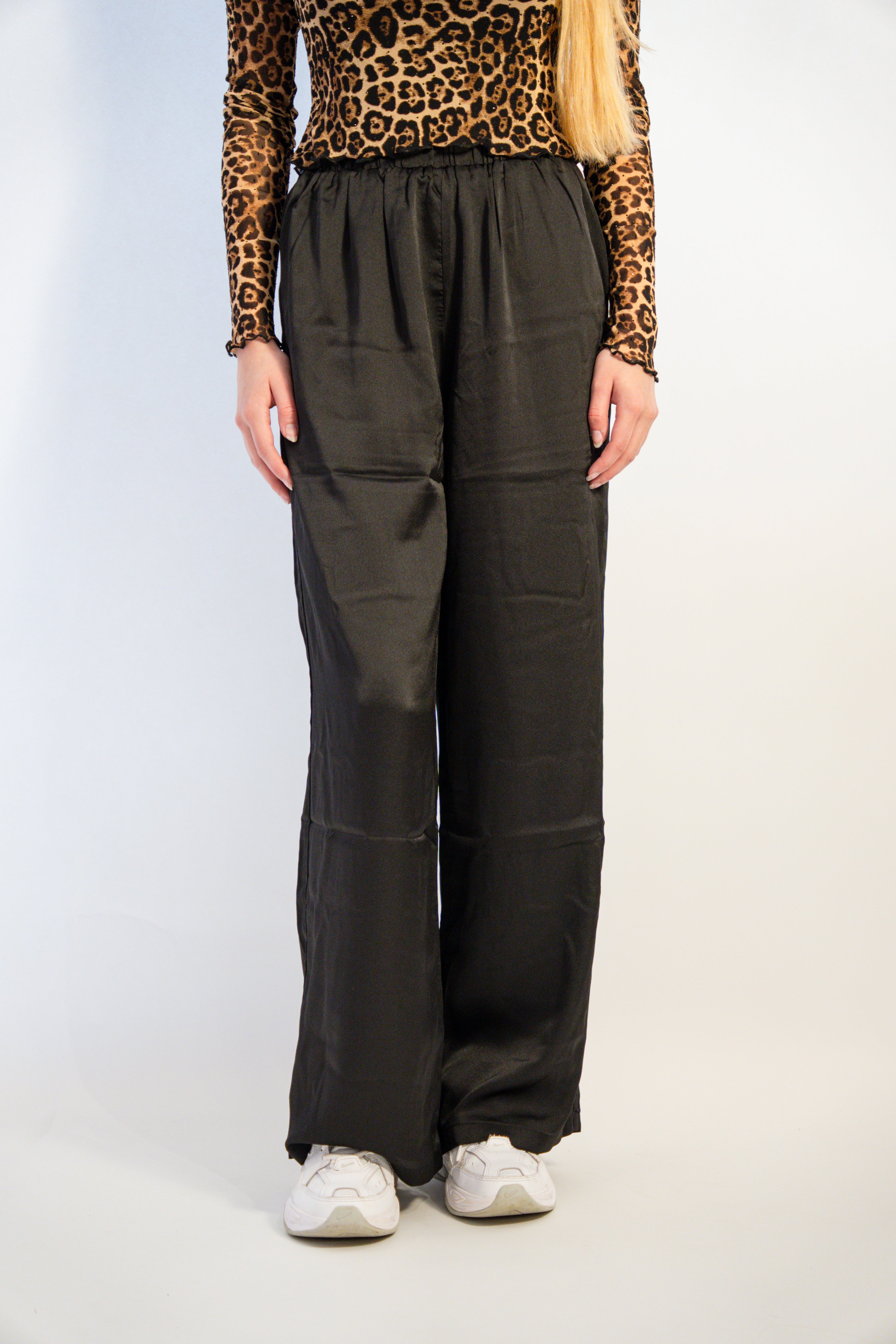 Satijnen Broek – Zwart